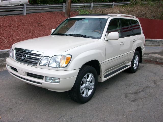 2004 Lexus LX 470