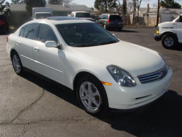2004 Infiniti G35 For more photos ...
