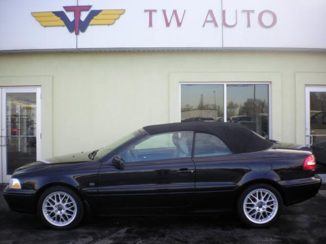 2003 Volvo C70
