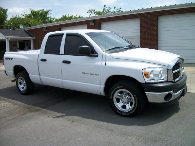 2007 Dodge Ram 1500 Crew Cab Short in Shelbyville 2007 Dodge Ram 1500 Crew Cab Short in Shelbyville