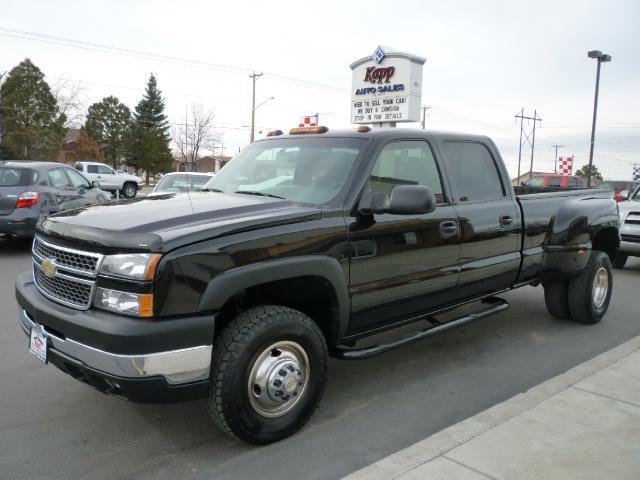 Picture of a 2005 Chevrolet Silverado 3500
