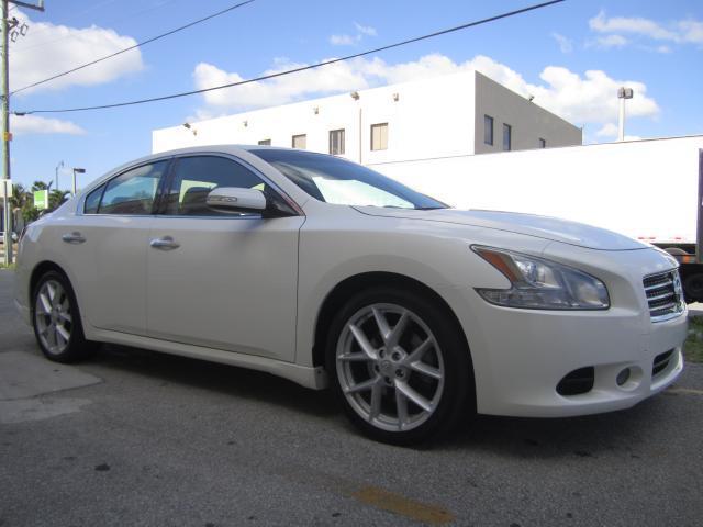 2009 Nissan Maxima CARFAX CERTIFIED ...