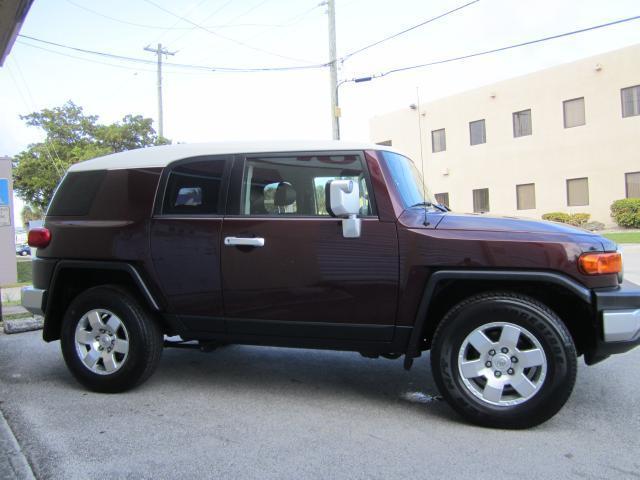 2007 Toyota FJ Cruiser ONE OWNER ...
